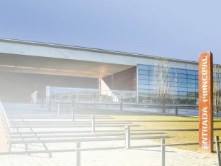 Foto-exterior-lab-y-oficinas